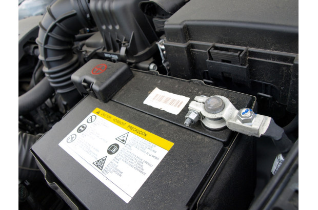 bigstock-Car-battery-27079580 (1).jpg